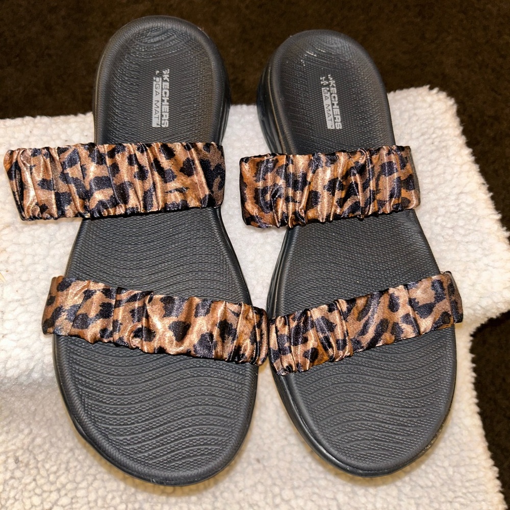 Skechers Leopard Print Sandals
